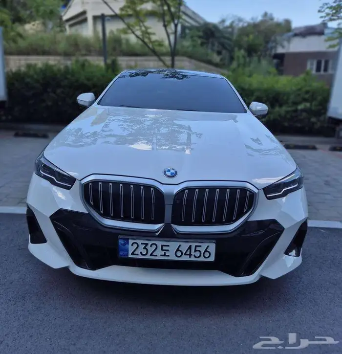 بي ام الفئة الخامسة 520 - BMW520 2025 0