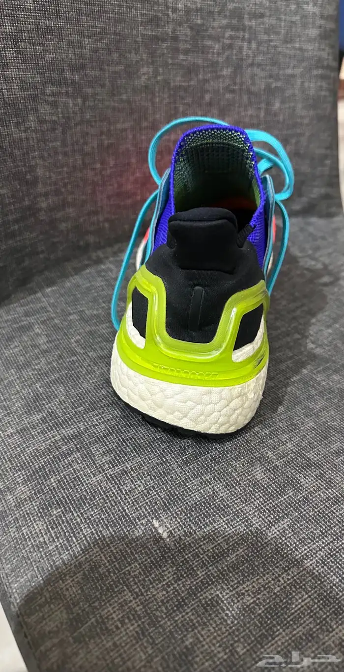 كوتش adidas مقاس 41 مستعمل خفيف 2