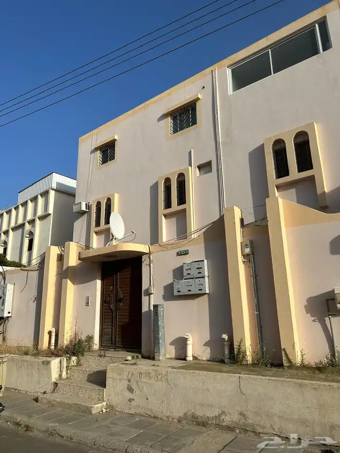 عمارة مكونه من 6 شقق للبيع 0