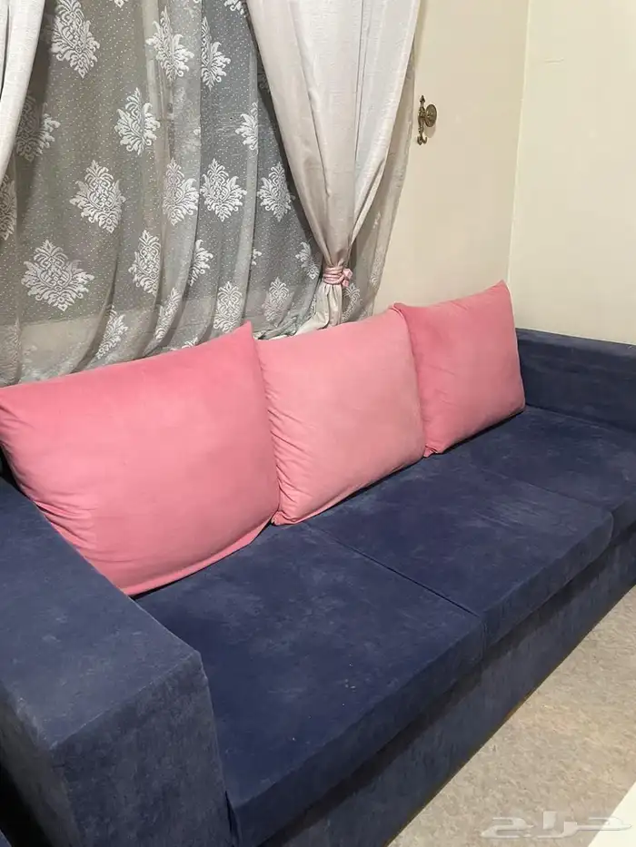 غرفه نوم وكنب 1