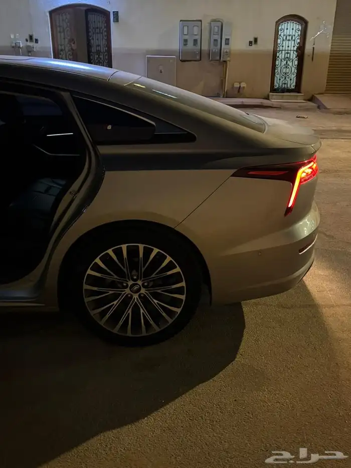 بيستون b70 مكينة كبيره 2.0 أعلى فئة موديل 2023 فل كامل 8