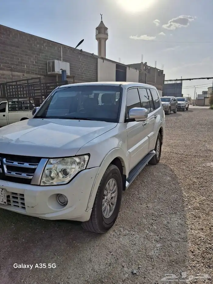 للبيع باجيرو 2014 ماشي 350 3