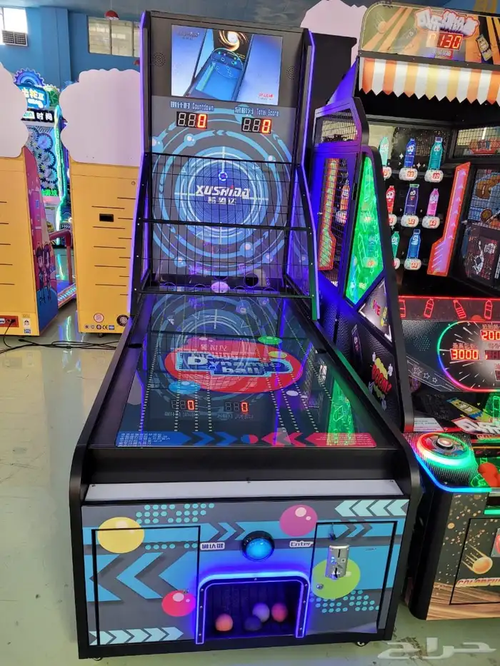 مشروع ترفيهي مربح   تجهيز بولينغ وملاهي وملاعب بادل بجودة عا 11