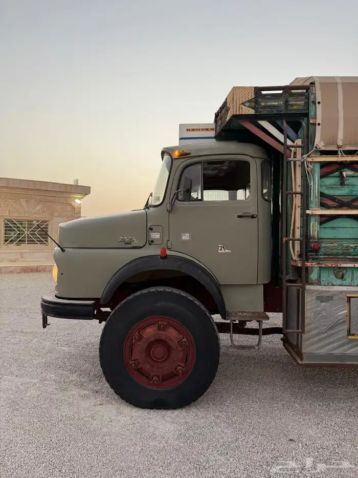 للبيع سقس بوز موديل 1983 6