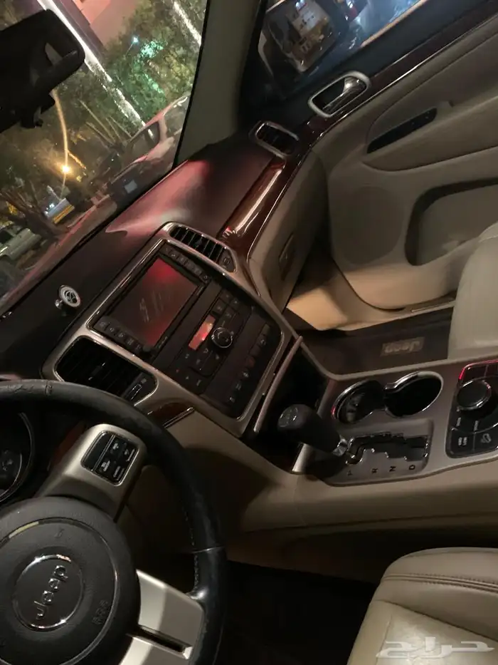 جيب جراند شيروكي بودي وكالة وممشى قليل 9