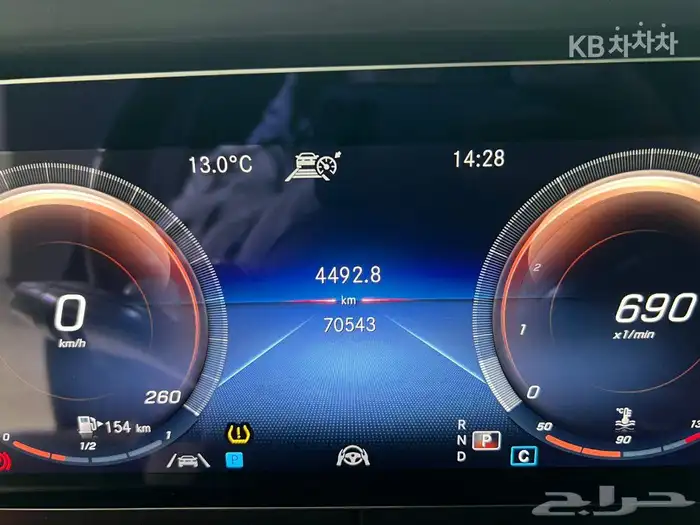 مرسيدس E250 2022 فل كامل 4