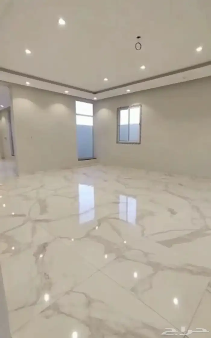 فيلا للبيع في جدة حي الزمرد طريق الملك سعود دورين ونصف 4