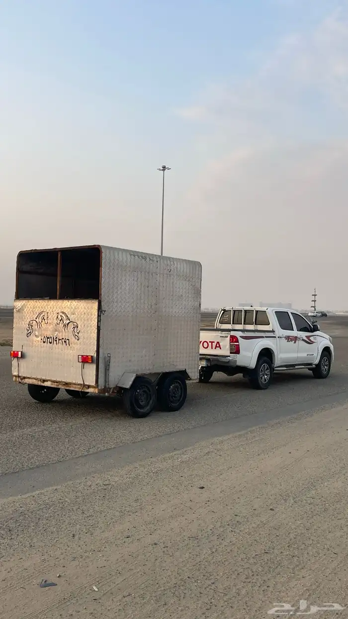 عربة نقل خيل 0