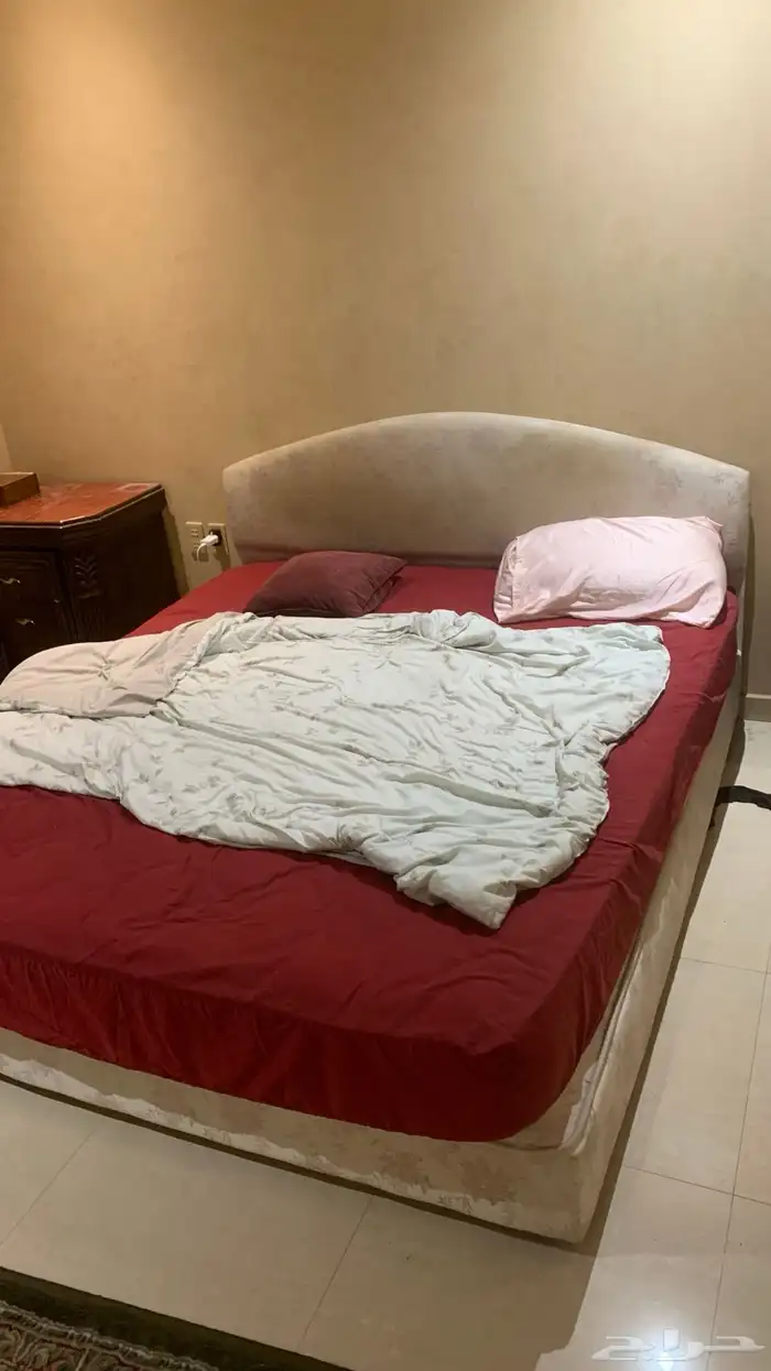 سرير كبير 0