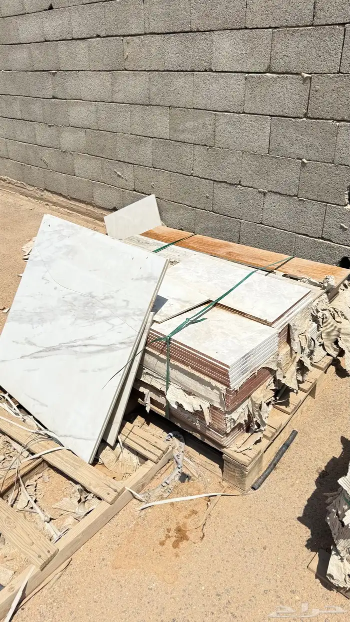 للبيع طبليات بلاط كل المقاسات تقريبا  اشكال كثيره 18