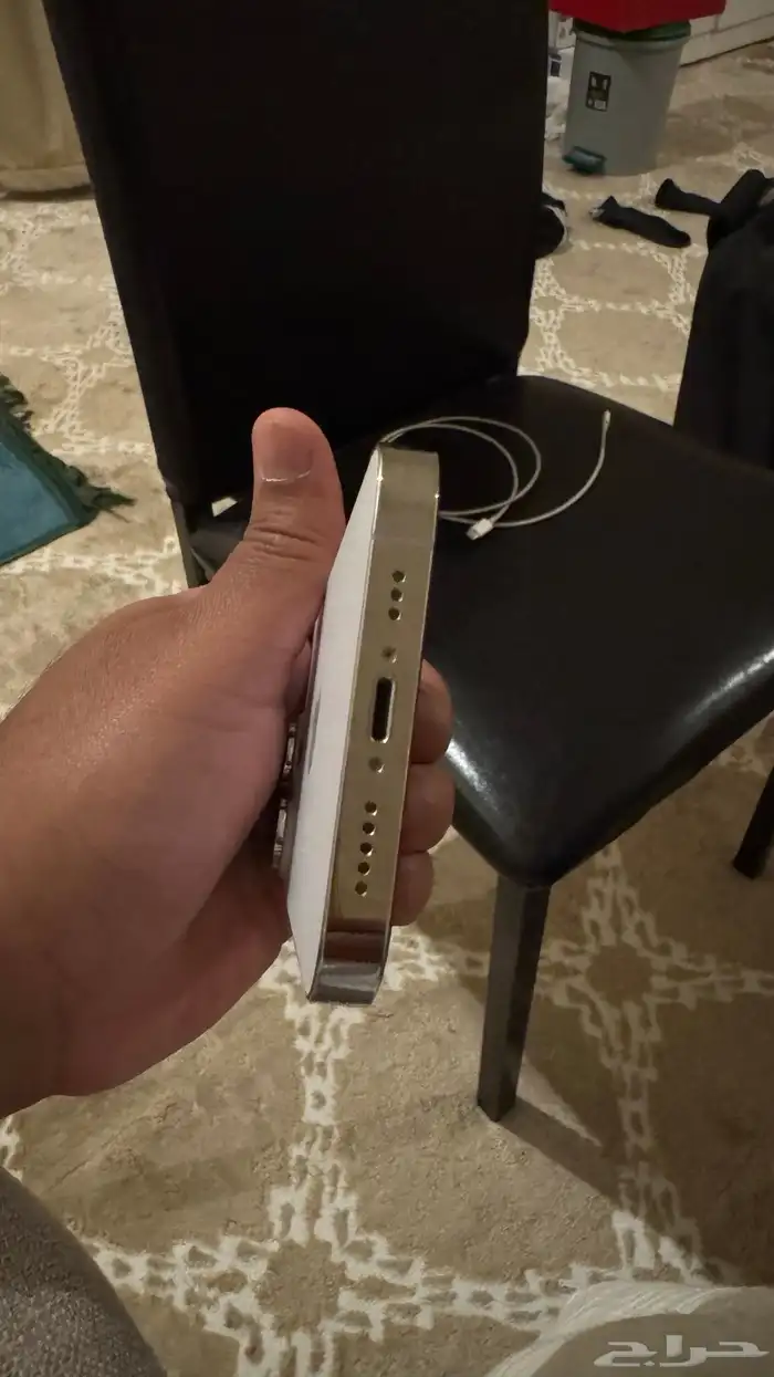 ايفون 14 برو ابيض 2