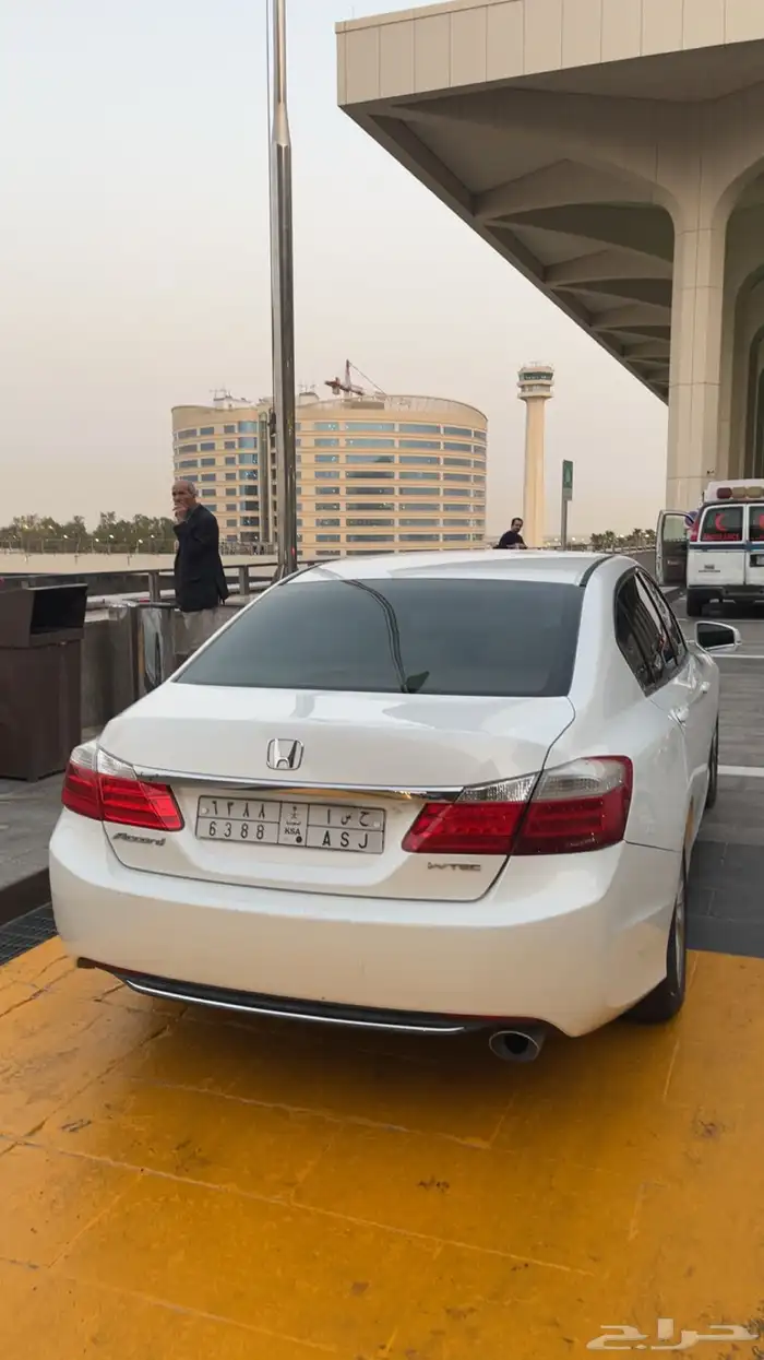 اكورد سبيشل 2014 واصله 28 والبيع قريب الوحه ح س ا 7