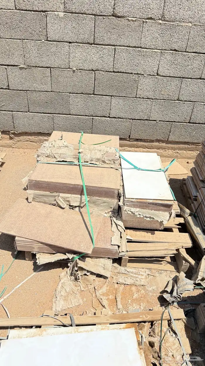 للبيع طبليات بلاط كل المقاسات تقريبا  اشكال كثيره 20