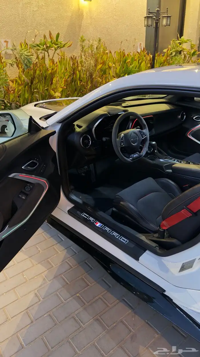كومارو ZL1 2019 وارد الجميح 21