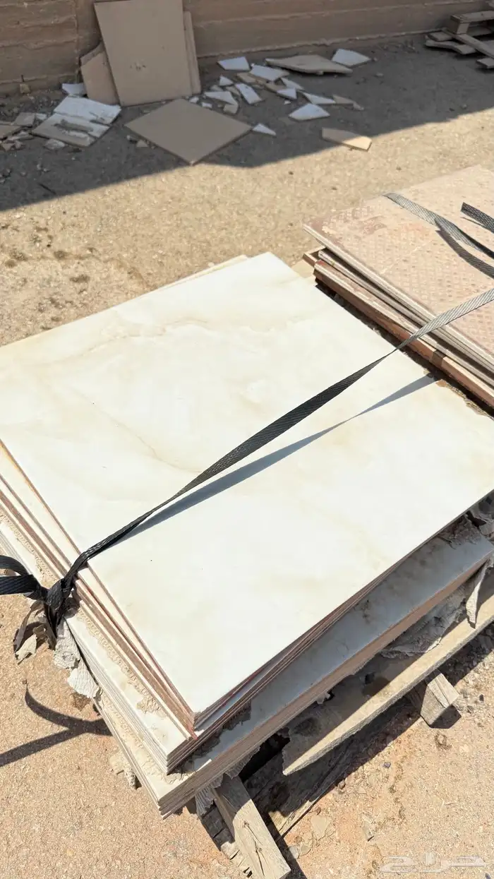 للبيع طبليات بلاط كل المقاسات تقريبا  اشكال كثيره 26