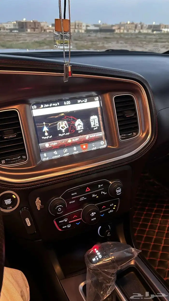 دوج تشارجر RT بريميوم 2021 17