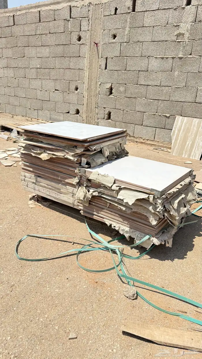 للبيع طبليات بلاط كل المقاسات تقريبا  اشكال كثيره 11