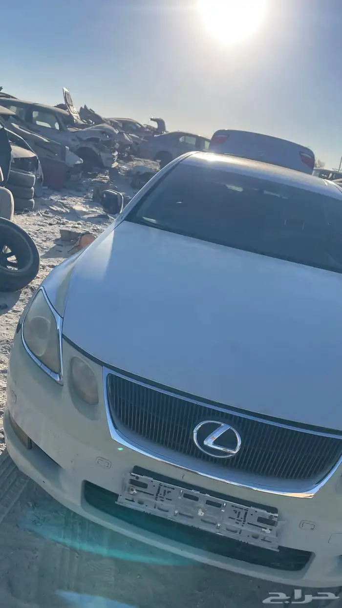 قطع غيار لكزسgs300 السياره في البحرين 16