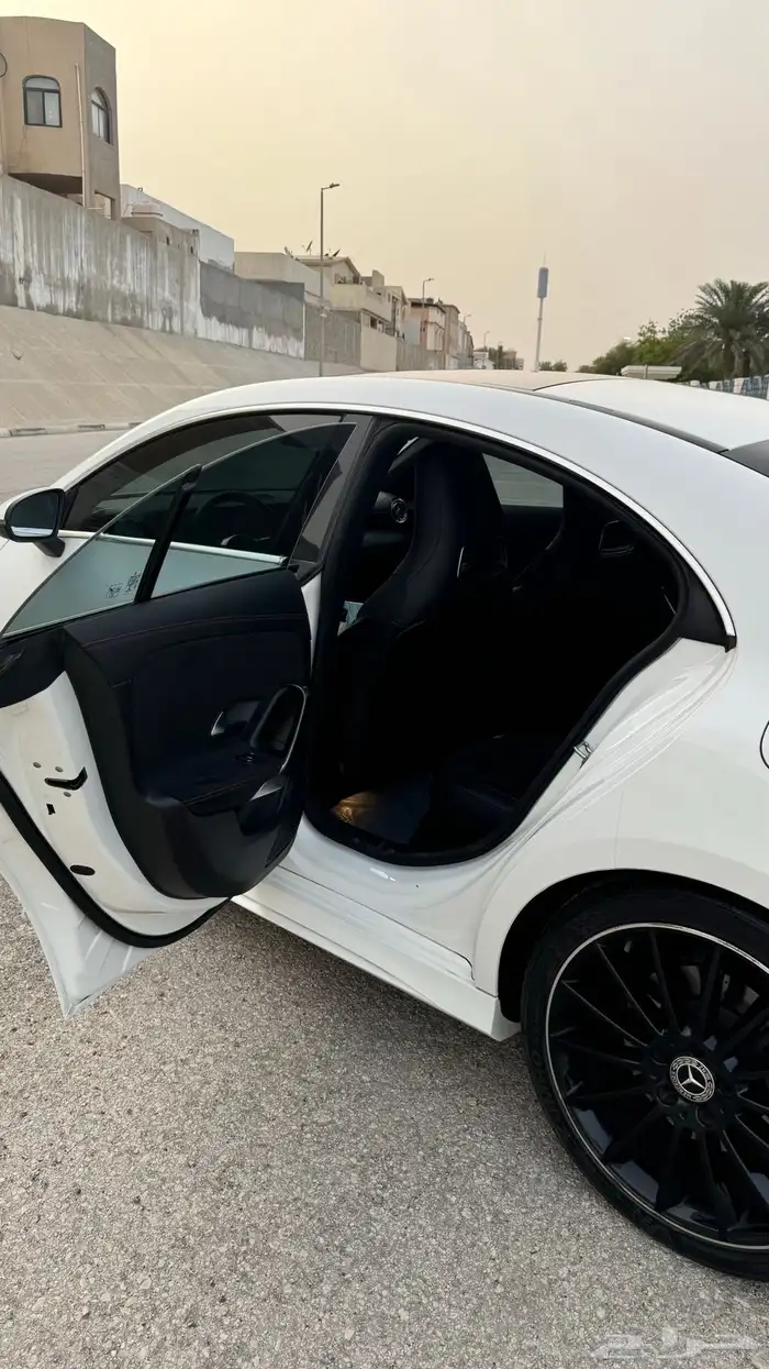 مرسيدس CLA 250 2020 نايت بكج - ممشى قليل 4