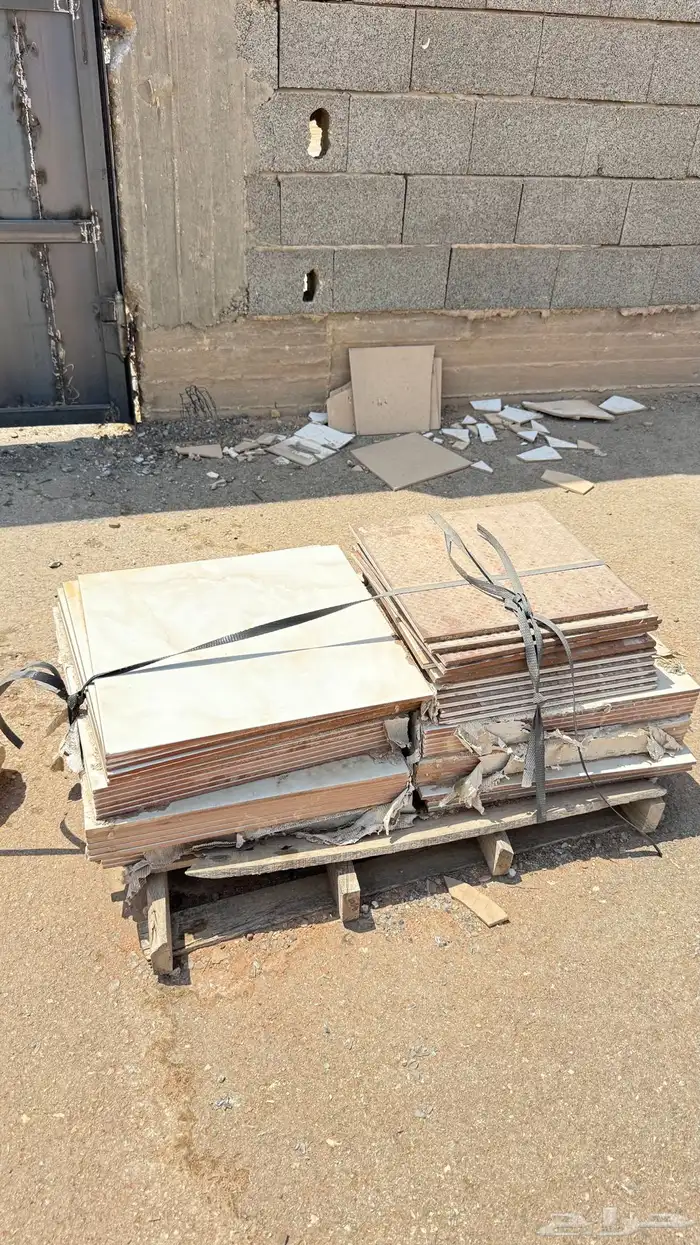 للبيع طبليات بلاط كل المقاسات تقريبا  اشكال كثيره 25