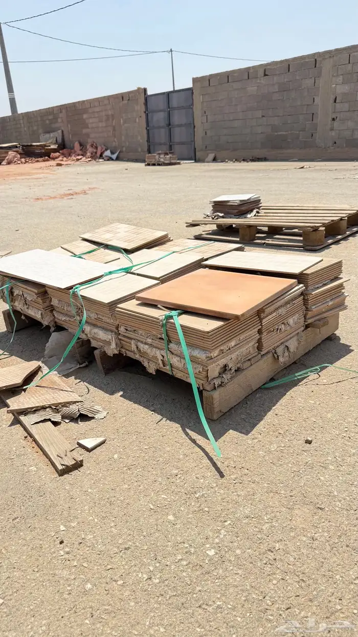 للبيع طبليات بلاط كل المقاسات تقريبا  اشكال كثيره 5