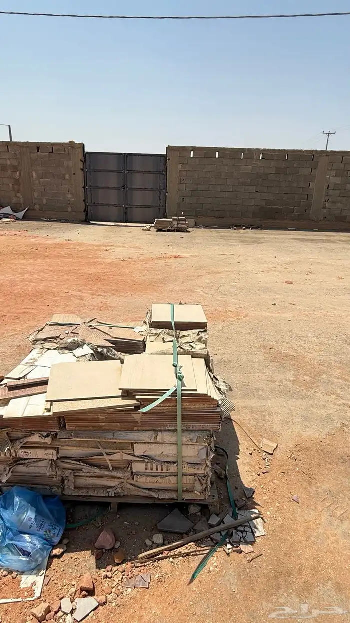 للبيع طبليات بلاط كل المقاسات تقريبا  اشكال كثيره 1