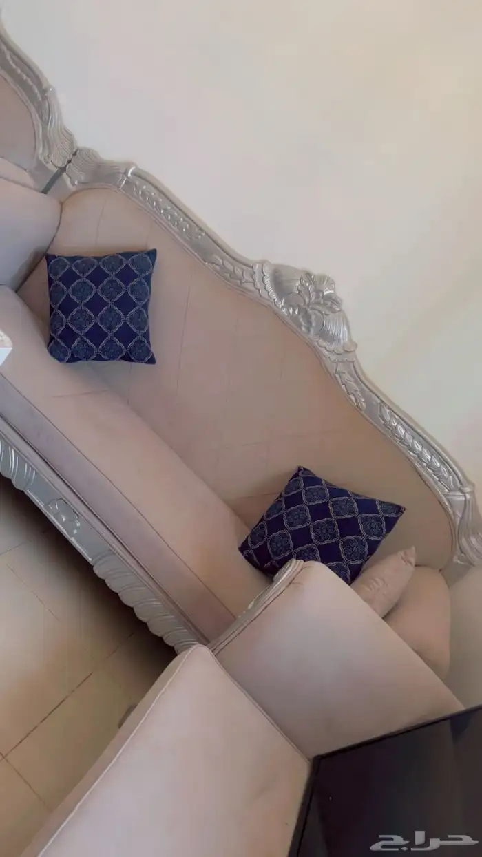 كنب مجلس مفروشات كراسي طاولات 1