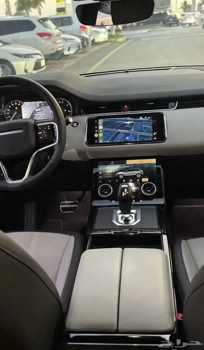 للتنازل Range Rover Evoque R-Dynamic S 6