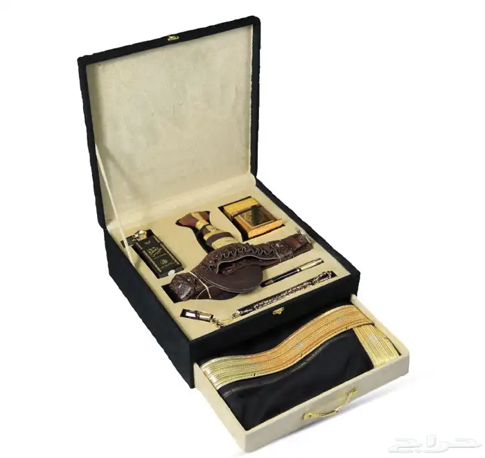 متجر جزاله لبيع الهدايا والبشوت 2