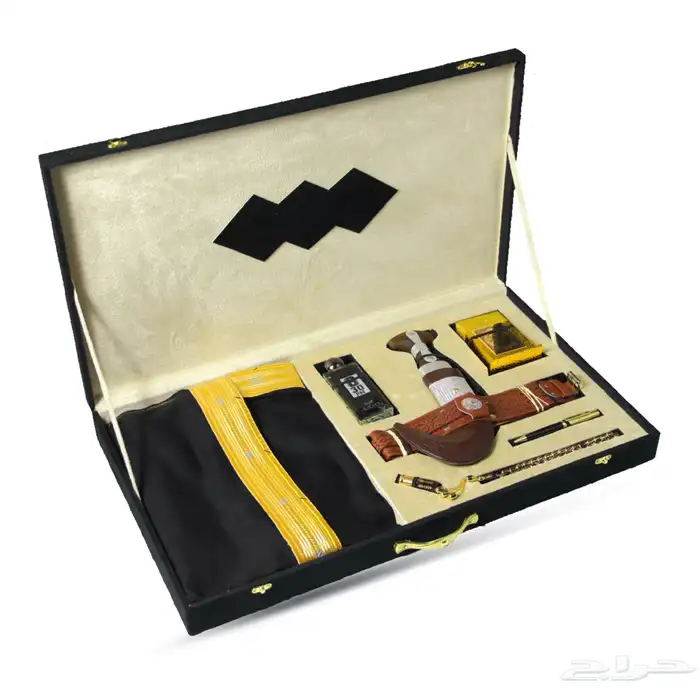 متجر جزاله لبيع الهدايا والبشوت 1