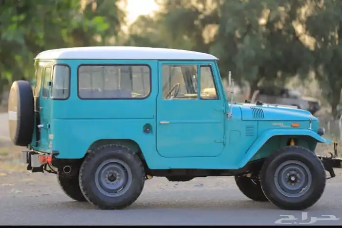 للبيع على السوم ربع كبسولة FJ40 موديل 1972 3