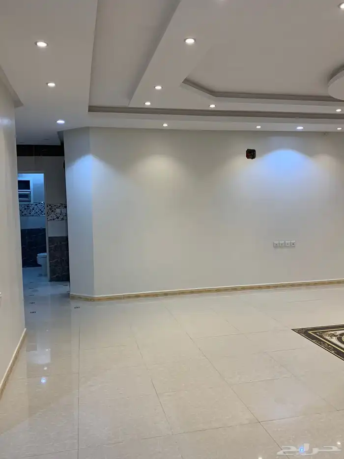 للايجار دور ارضي م500 حي الرمال السعيدان 12