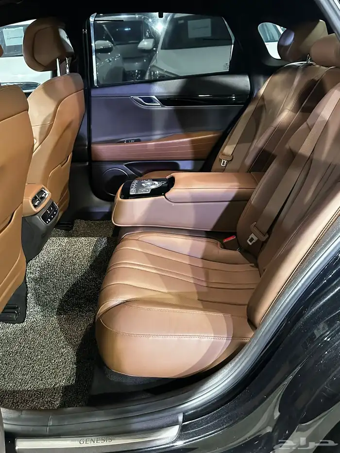 هيونداي جنيسيس اسود 2021 بنزين بطاقة جمركية وارد كوريا 11