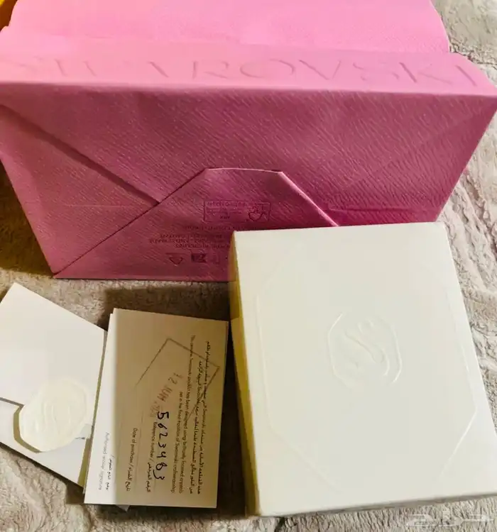سوارفسكي اصليه قطعه شبه الماس تنفع كهديه Swarovski 5