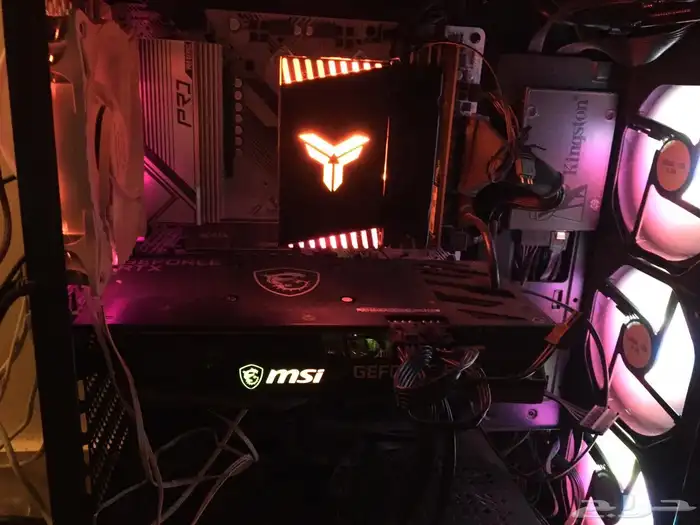 للبيع PC مع كامل الإكسسوارات 4