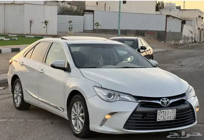 توصيل طالبات بنات - و طلاب الى الجامعه والى المدارس 0