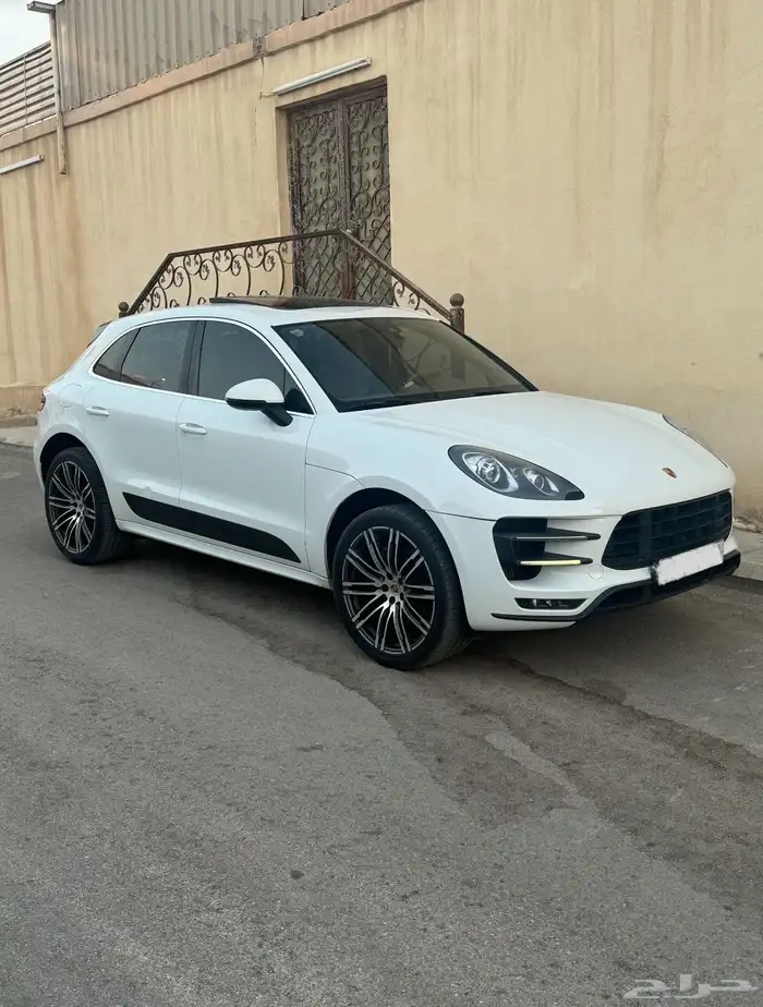 للبيع بورش مكان 0