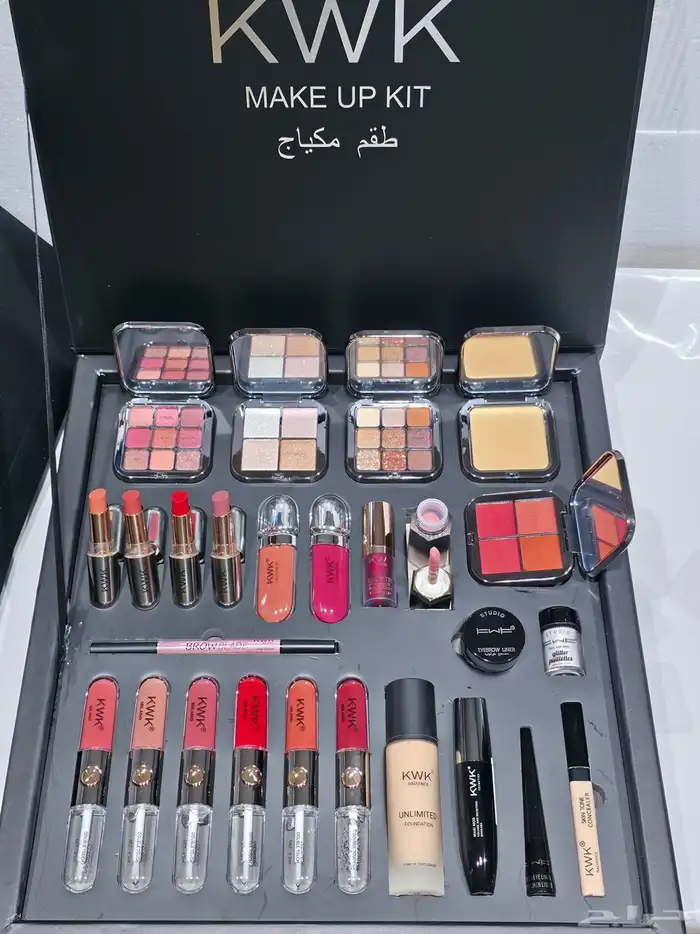 مكياج طقم بسعر مميز 15