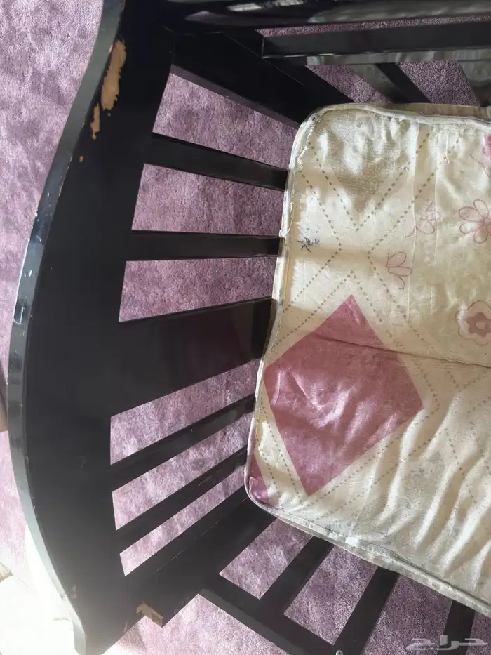 سرير اطفال 2