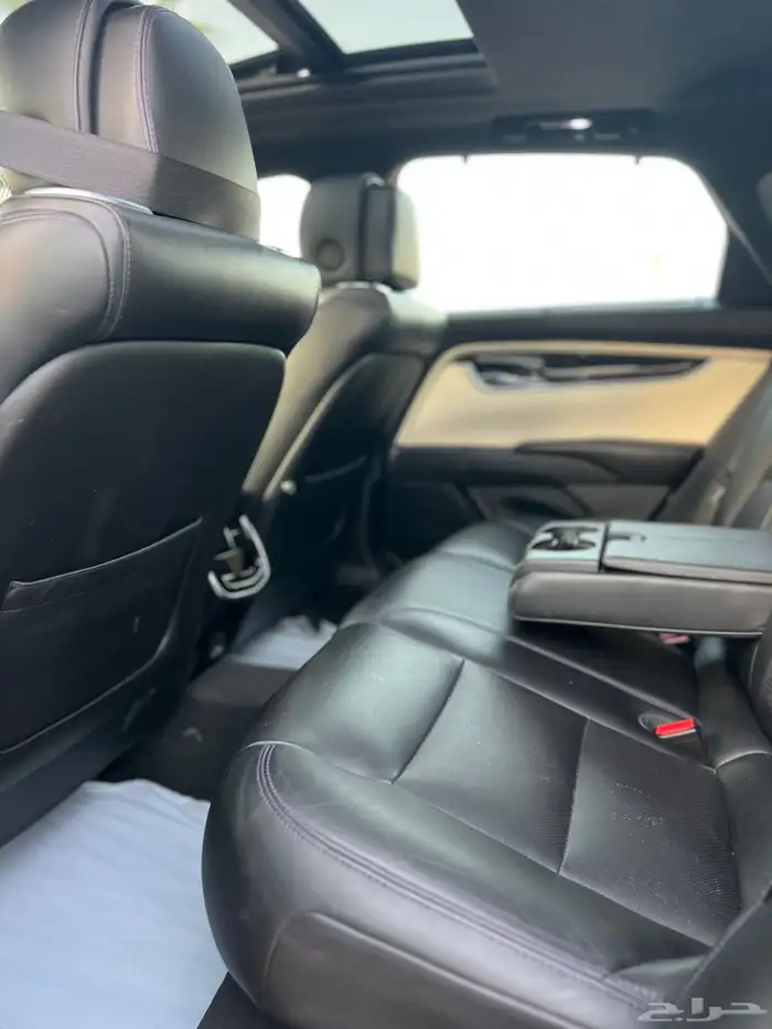 كاديلاك XT5 بلاتينيوم تنفس طبيعي 6 سلندر 32