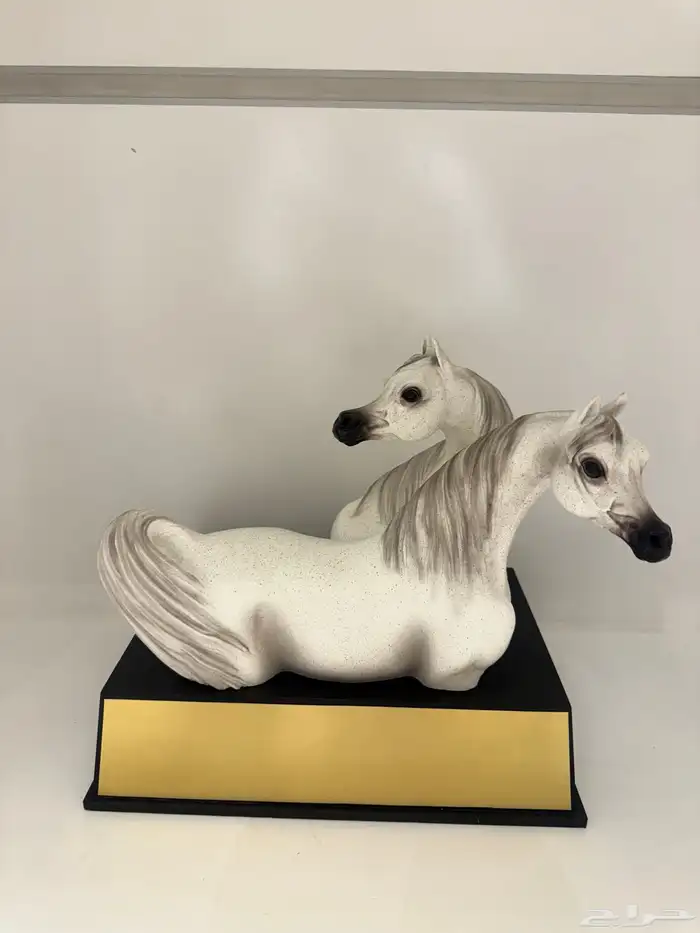 تصنيع مجسمات كرستال او اكريليك او معدن حسب الطلب 10