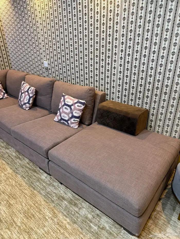 كنب مستخدم نظيف 0