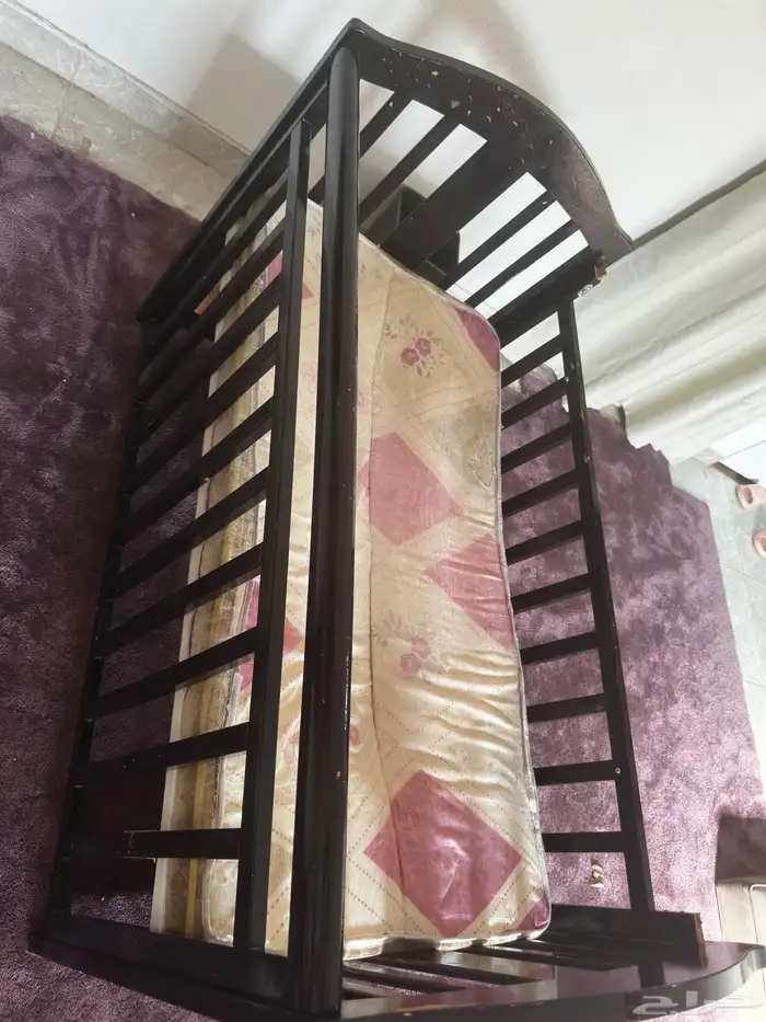سرير اطفال 0
