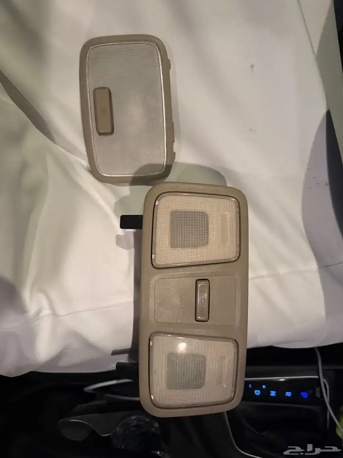 لمبات سقف اكسنت 0
