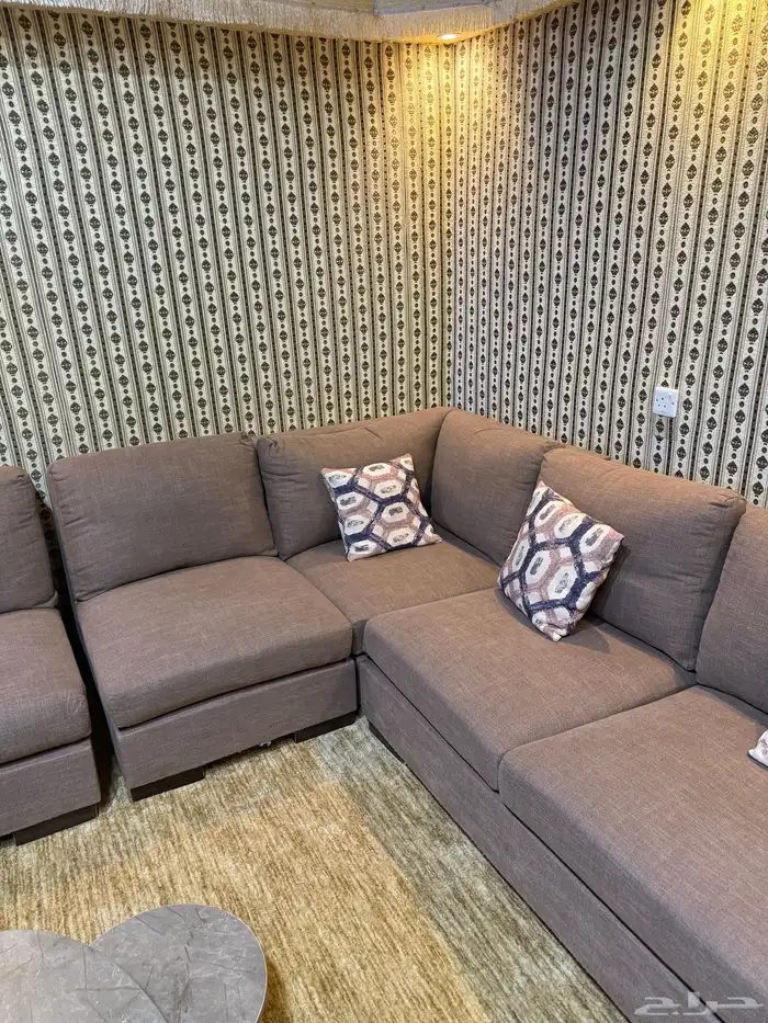 كنب مستخدم نظيف 1