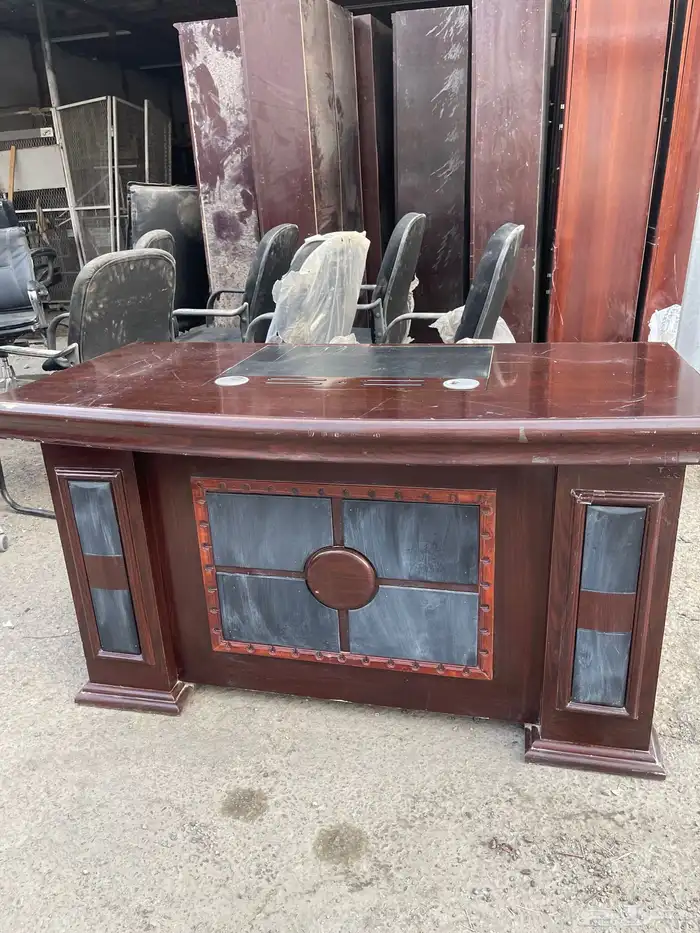 اثاث مكاتب مستعمل ورفوف مستودع وكراسي دواره 9
