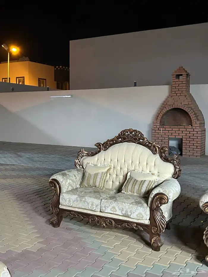 طقم كنب اكلاسيكي فاخر جدا 1
