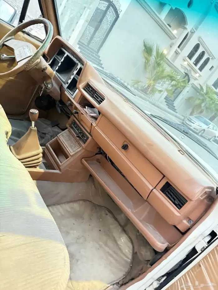 ددسن نيسان 82 22