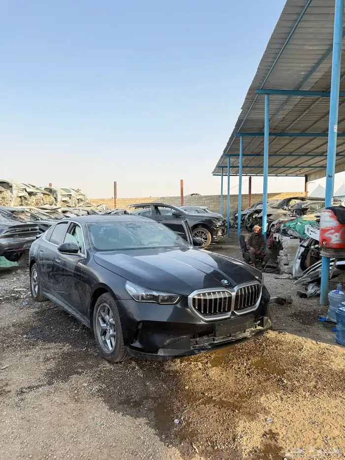 قطع غيار بي ام دبيلو 520 2024 1
