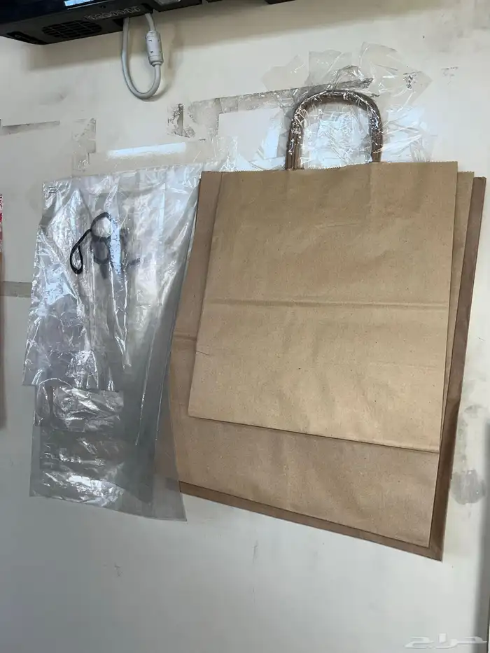 جميع أنواع بلاستيكات و الورقيات بسعر الجملة 13